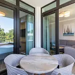 Godewindpark Deluxe-apartment 2-14 Mit Eigener E-ladesaeule, Xl-strandkorb Und Hundefreundlich * Lübeck