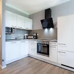 Godewindpark Deluxe-apartment 2-14 Mit Eigener E-ladesaeule, Xl-strandkorb Und Hundefreundlich Lübeck